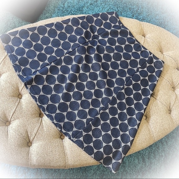 💕Beautiful Navy Aline Skirt Circle & Lace Detail - Picture 5 of 9